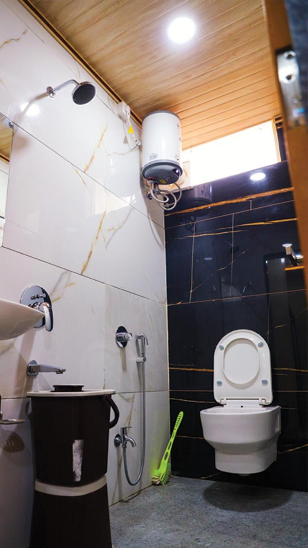 Shri Shiv Ganga Bhakt Niwas Hotell Ujjain Exteriör bild